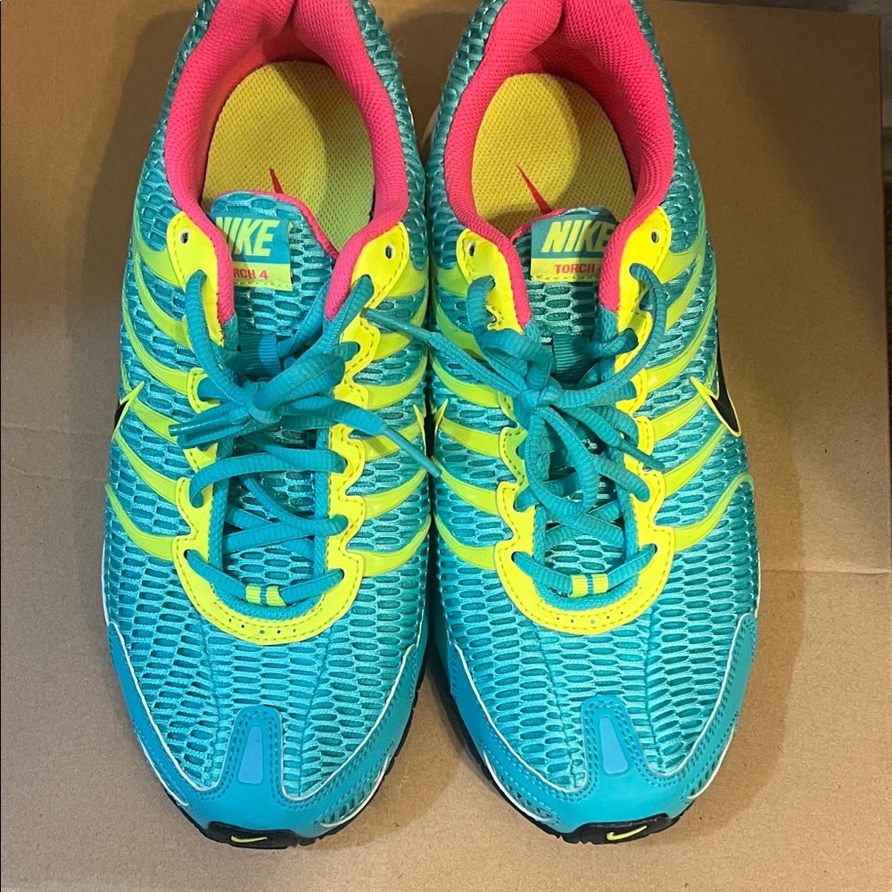 Nike Women's Vibrant Teal and Yellow Athletic Shoes